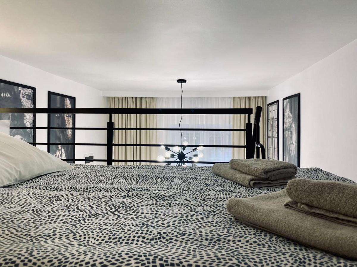 Apartment Premium Jacuzzi For Couples, Old Town คราคูฟ ภายนอก รูปภาพ