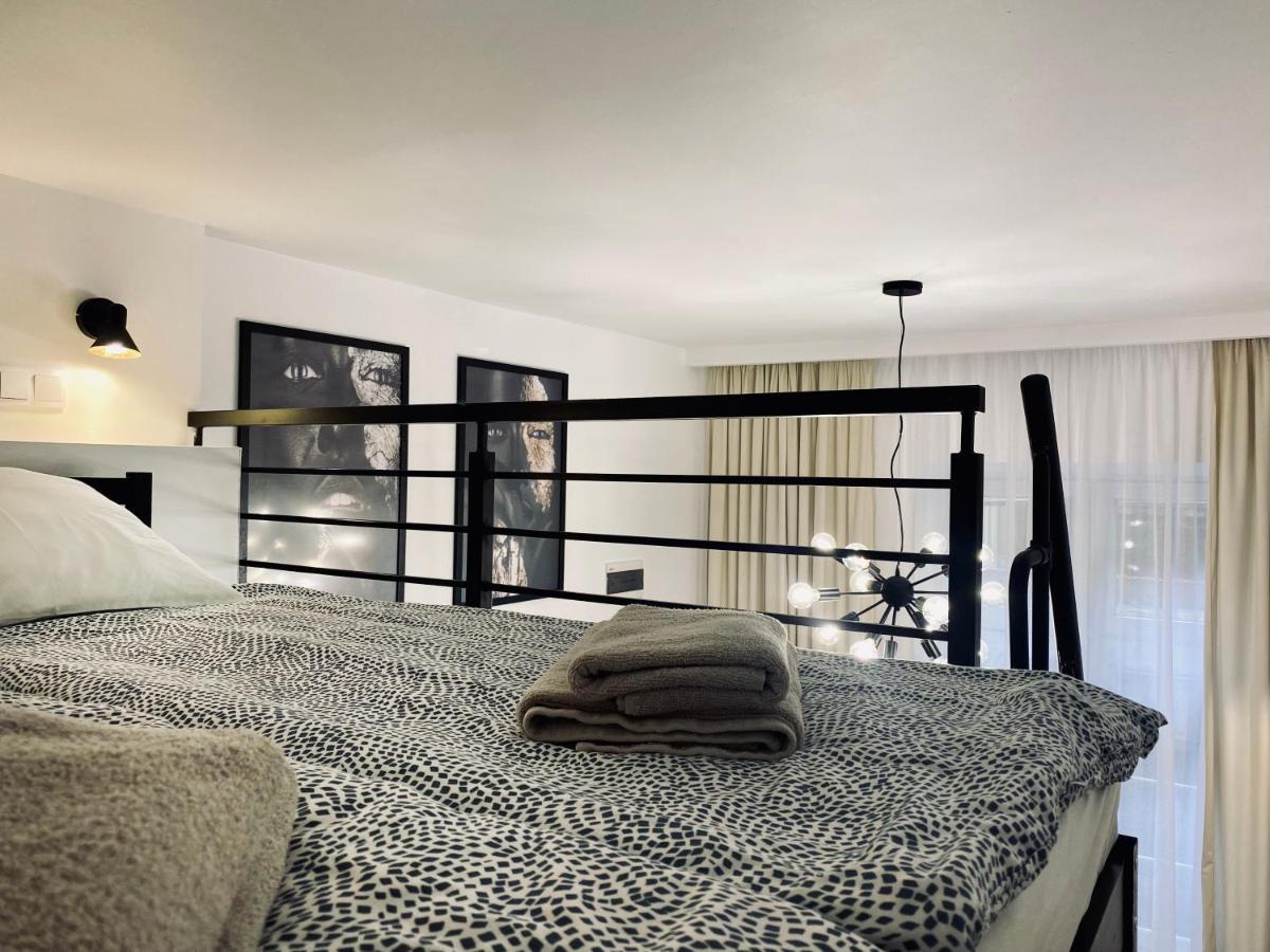 Apartment Premium Jacuzzi For Couples, Old Town คราคูฟ ภายนอก รูปภาพ