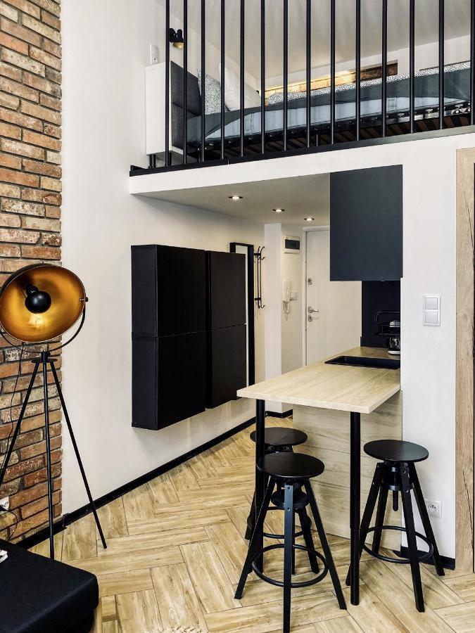 Apartment Premium Jacuzzi For Couples, Old Town คราคูฟ ภายนอก รูปภาพ